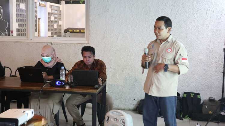 Seminar Strategi dalam Sebuah Riset Kata Kunci